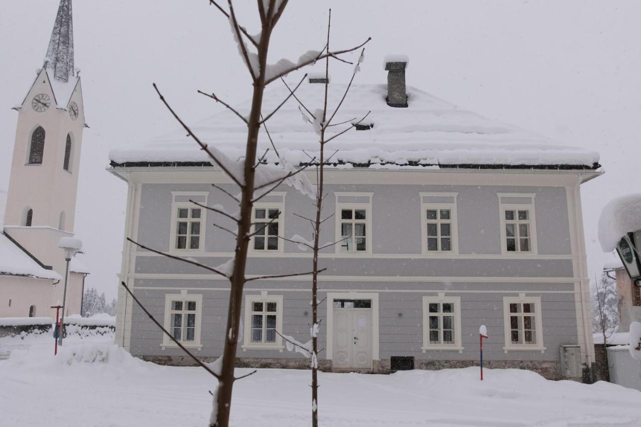 Alter Pfarrhof Egg Lägenhet Hermagor-Pressegger See Exteriör bild